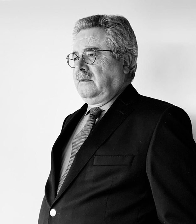 Felipe Navia, Fundador de Navia & Asociados